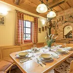 Forge Of Happiness With Pool - Happy 別荘