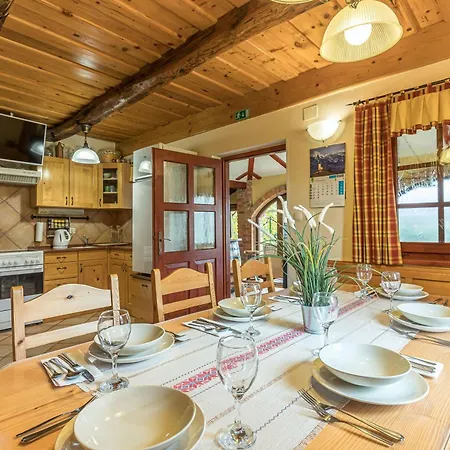 بيت للعطل Forge Of Happiness With Pool - Happy Gradac