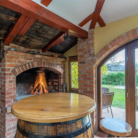 Forge Of Happiness With Pool - Happy Casa de Férias *